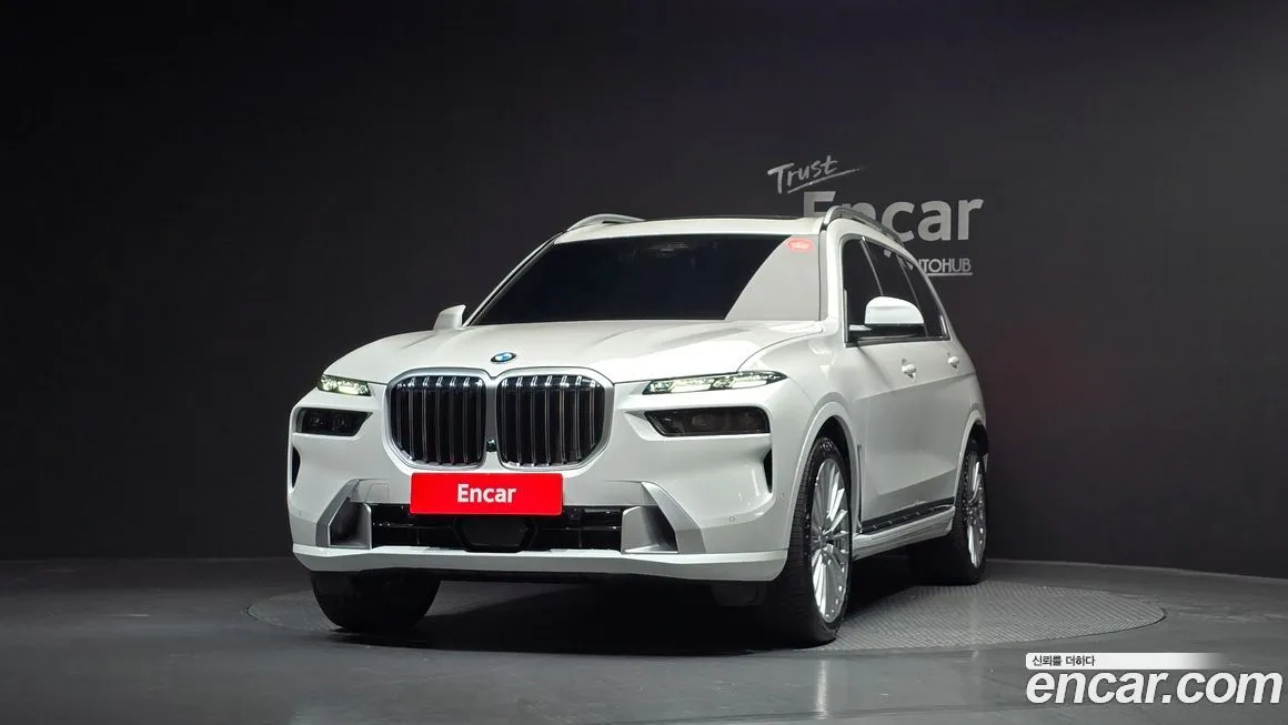 BMW X7 — фото 2