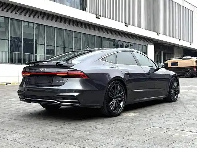 Audi A7 — фото 5