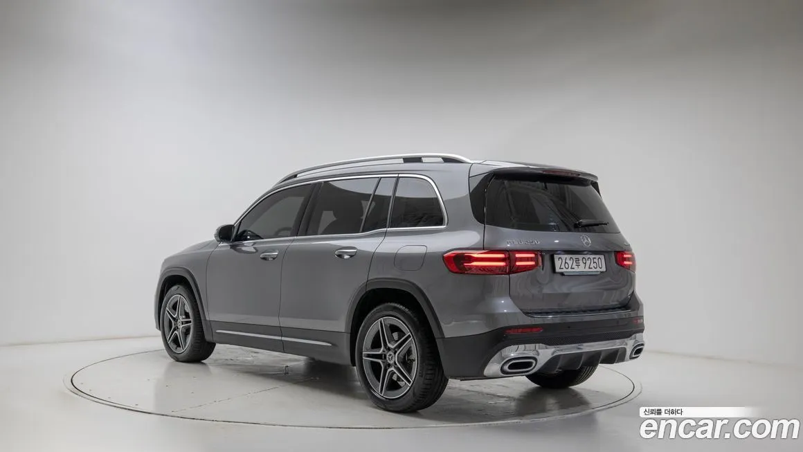 Mercedes-Benz GLB-Class — фото 6