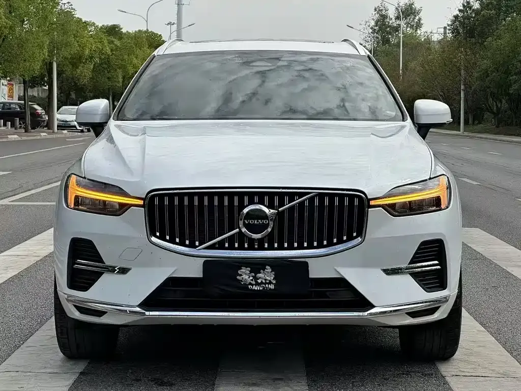 Volvo XC60 — фото 3