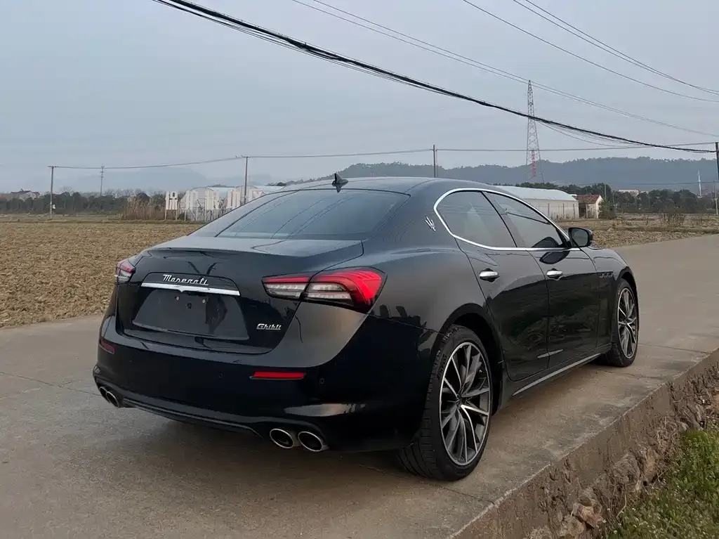 Maserati Ghibli — фото 8