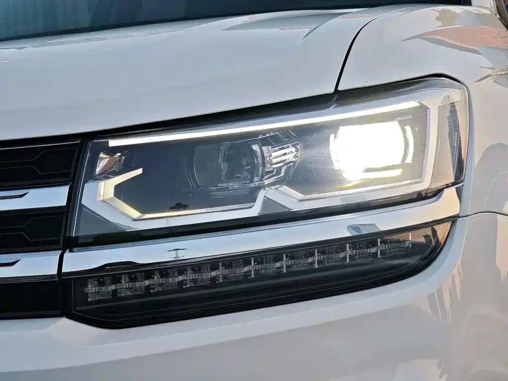 Volkswagen Tharu — фото 3