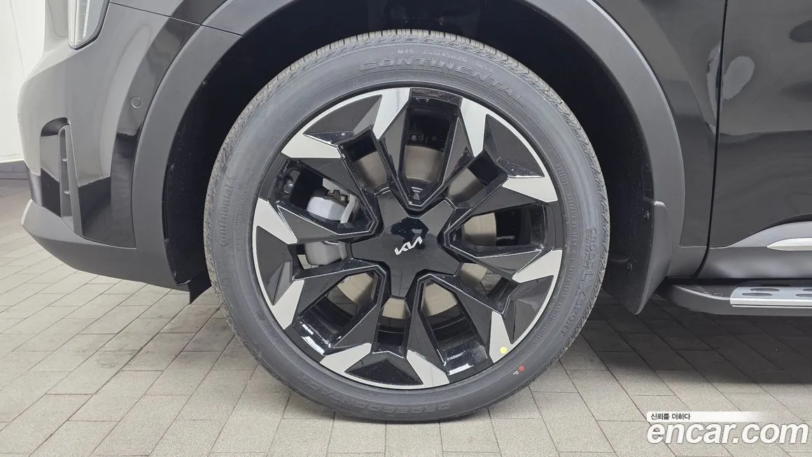 Kia Sorento — фото 7