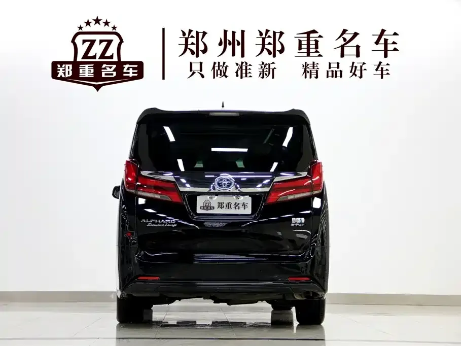 Toyota Alphard — фото 3