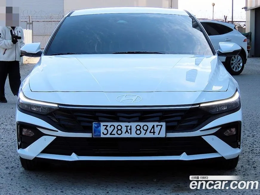 Hyundai AVANTE — фото 3
