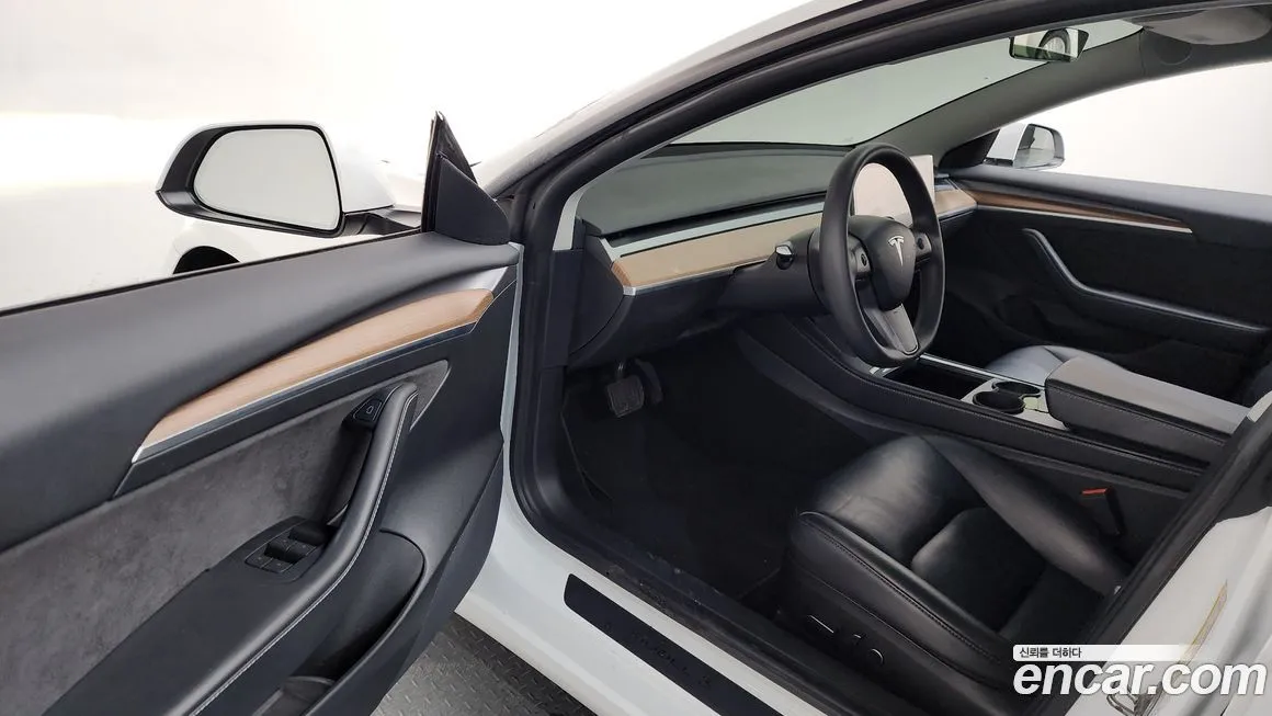 Tesla Model 3 — фото 6