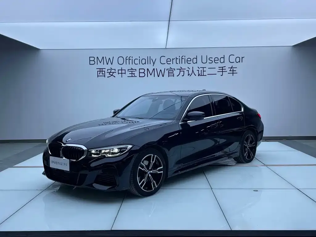 BMW 3 Series — фото 1