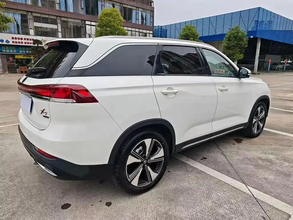 Changan X7 PLUS — фото 9