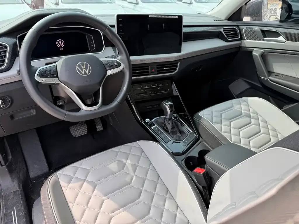 Volkswagen Tayron — фото 3