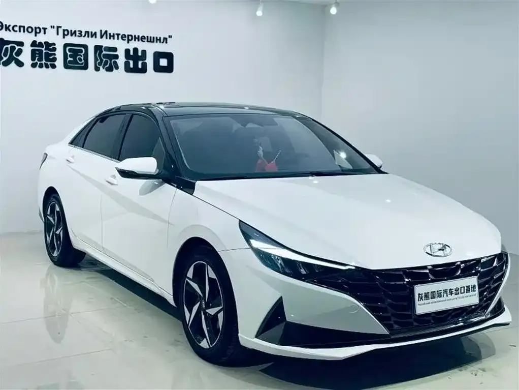 Hyundai Elantra — фото 5