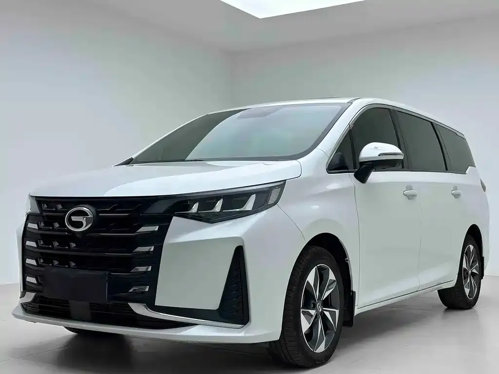 GAC Motor Trumpchi M6 — фото 1