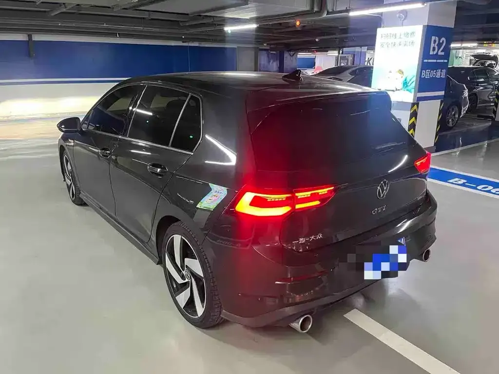 Volkswagen Golf GTI — фото 3