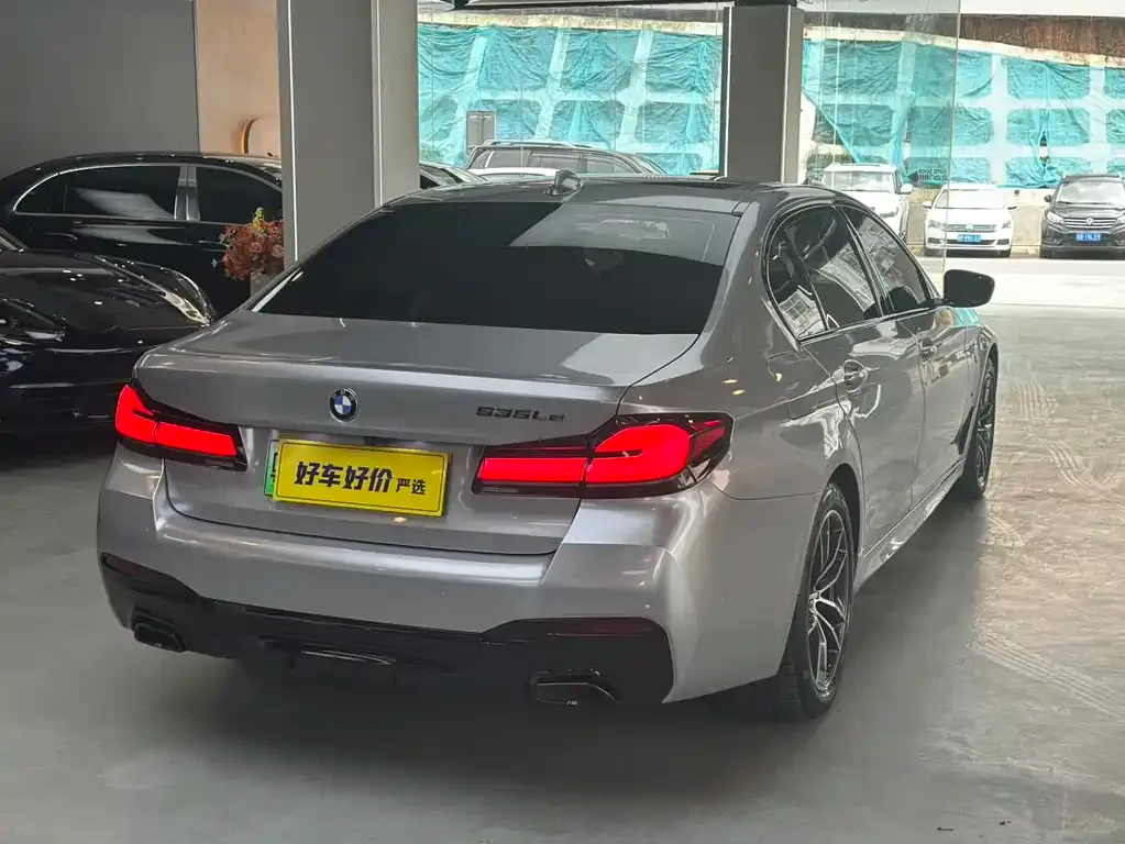 BMW 5 Series New Energy — фото 7