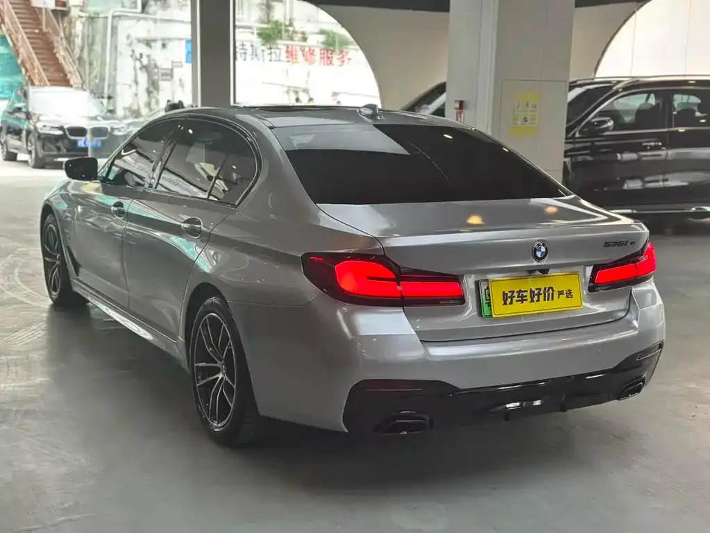 BMW 5 Series New Energy — фото 5