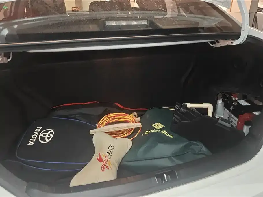Toyota Corolla Hybrid — фото 8