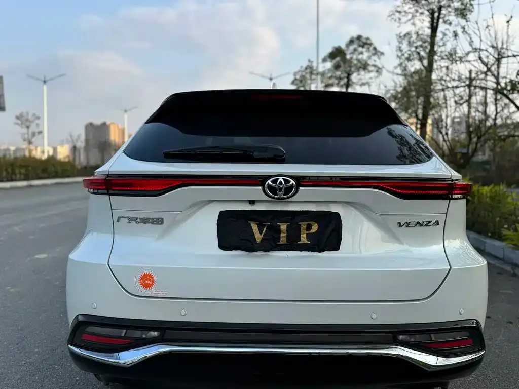 Toyota Venza — фото 2