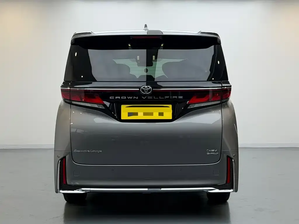Toyota Vellfire — фото 2