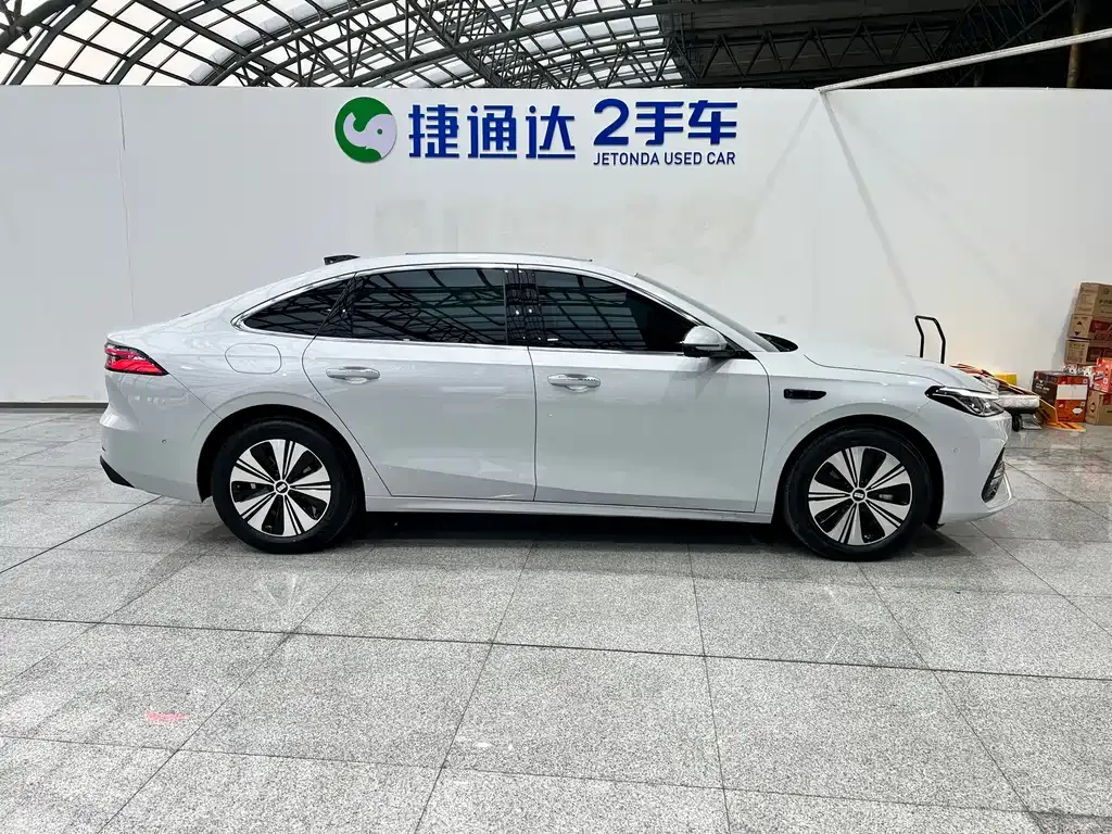 Geely Galaxy A7 — фото 10