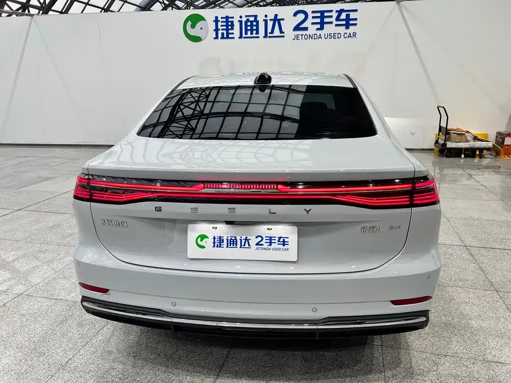 Geely Galaxy A7 — фото 6