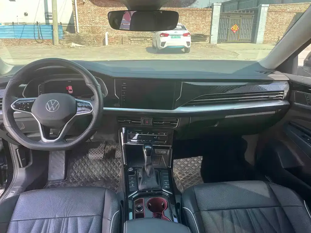 Volkswagen Passat — фото 7