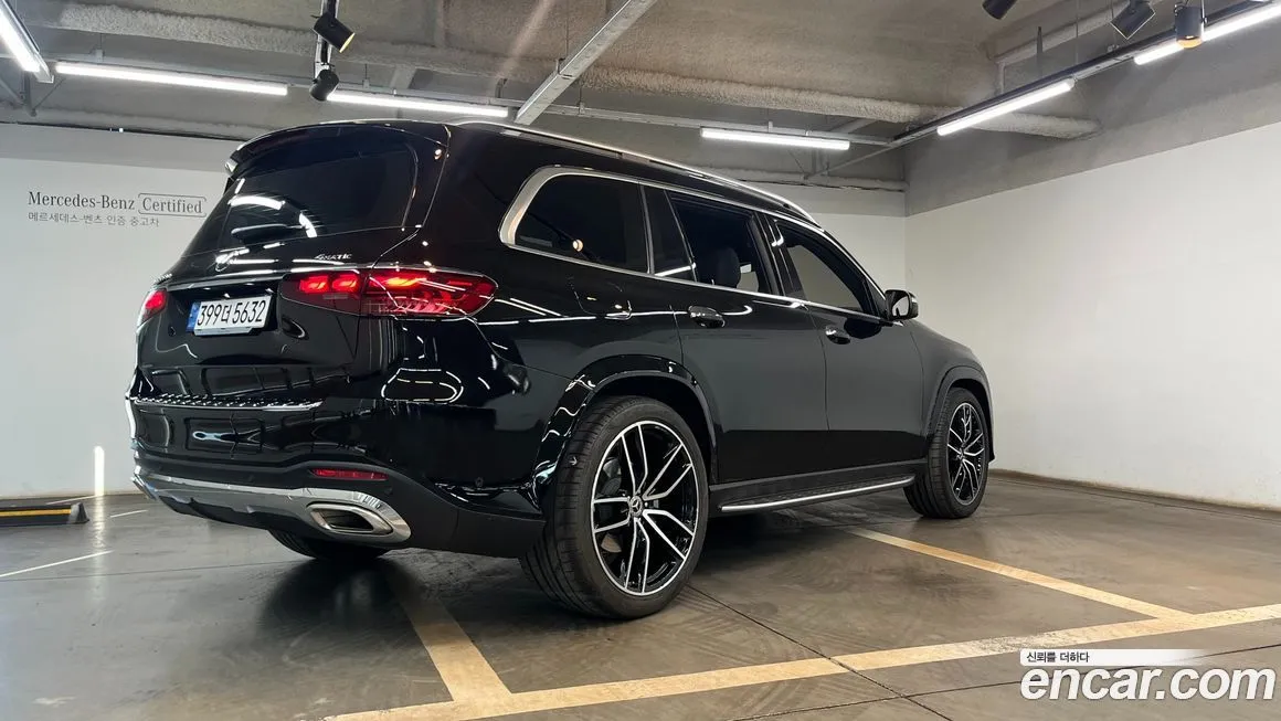 Mercedes-Benz GLS-Class — фото 6