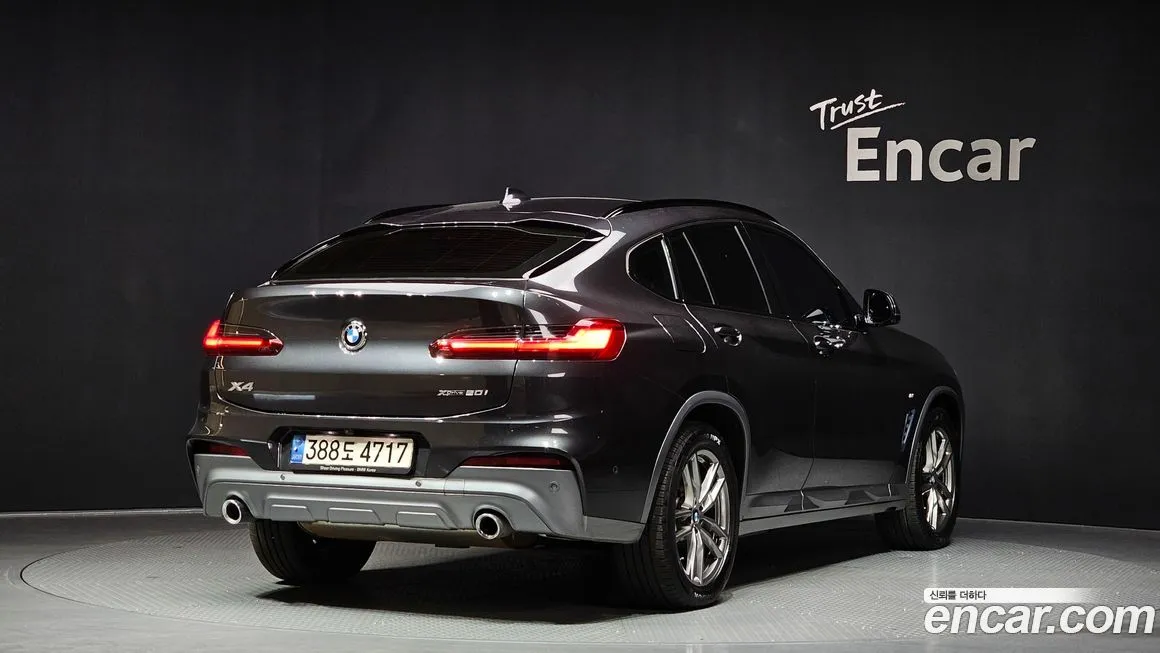 BMW X4 — фото 5