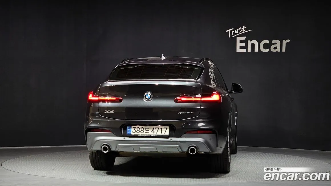 BMW X4 — фото 4
