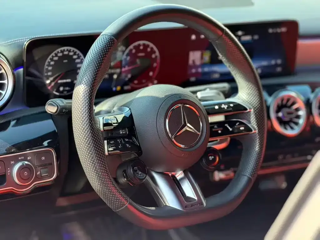 Mercedes-Benz A-Class AMG — фото 4