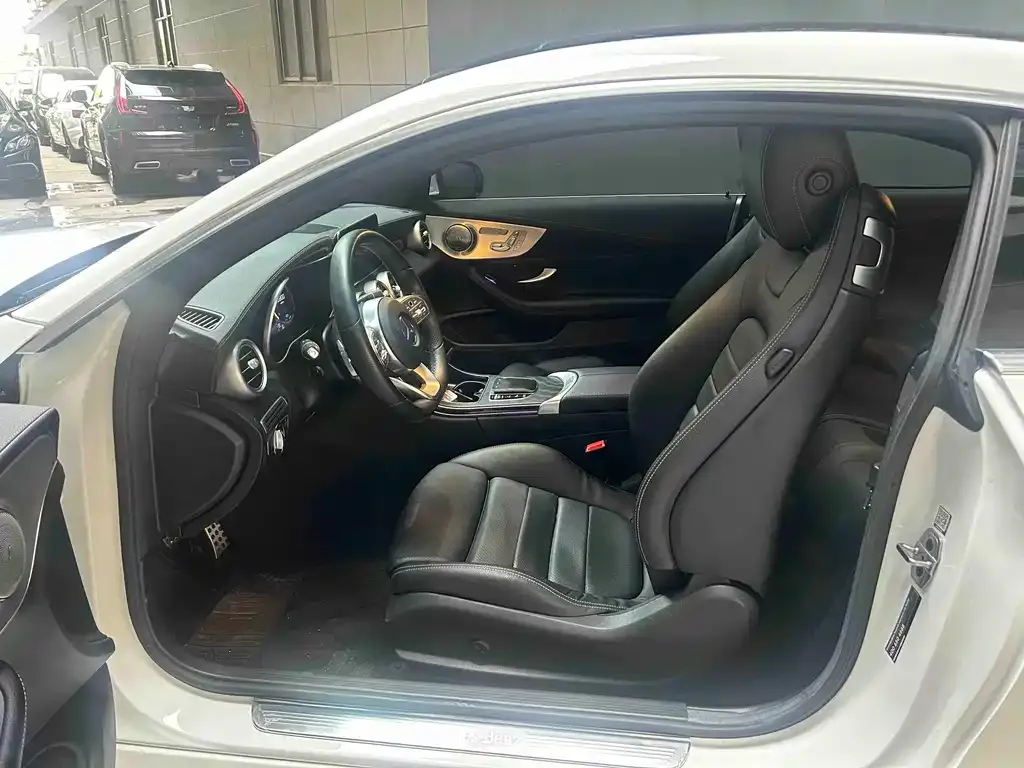 Mercedes-Benz C-Class (Import) — фото 2