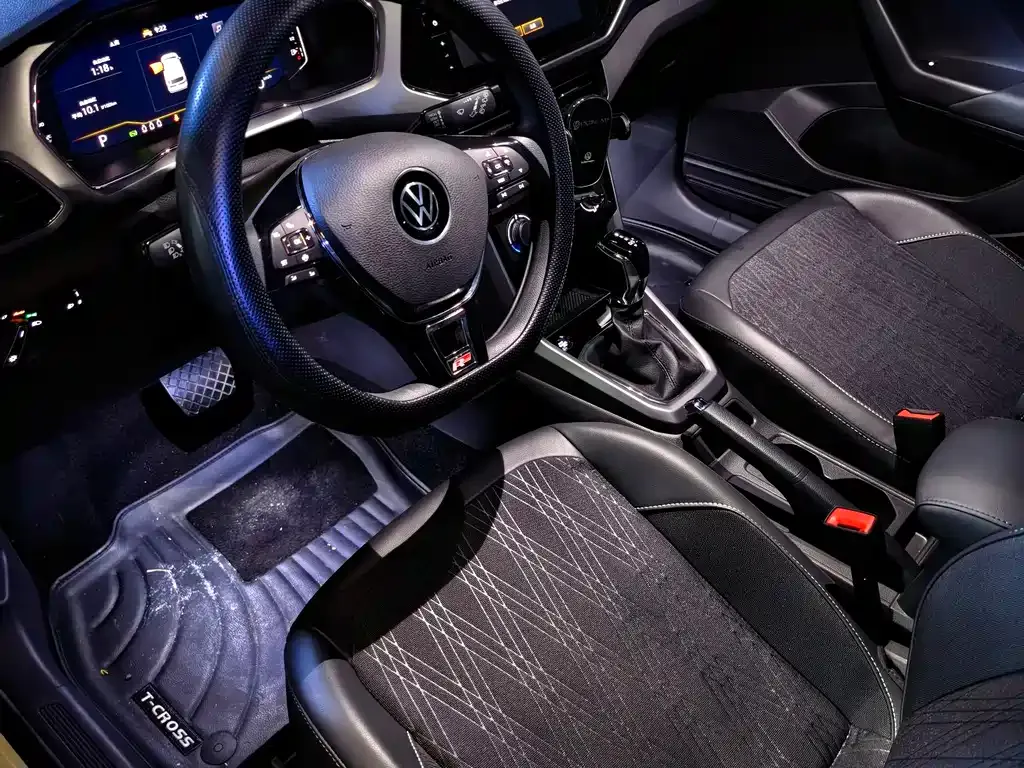 Volkswagen T-Cross — фото 5