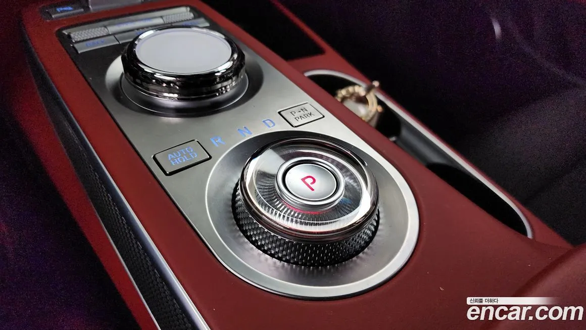 Genesis GV70 — фото 4