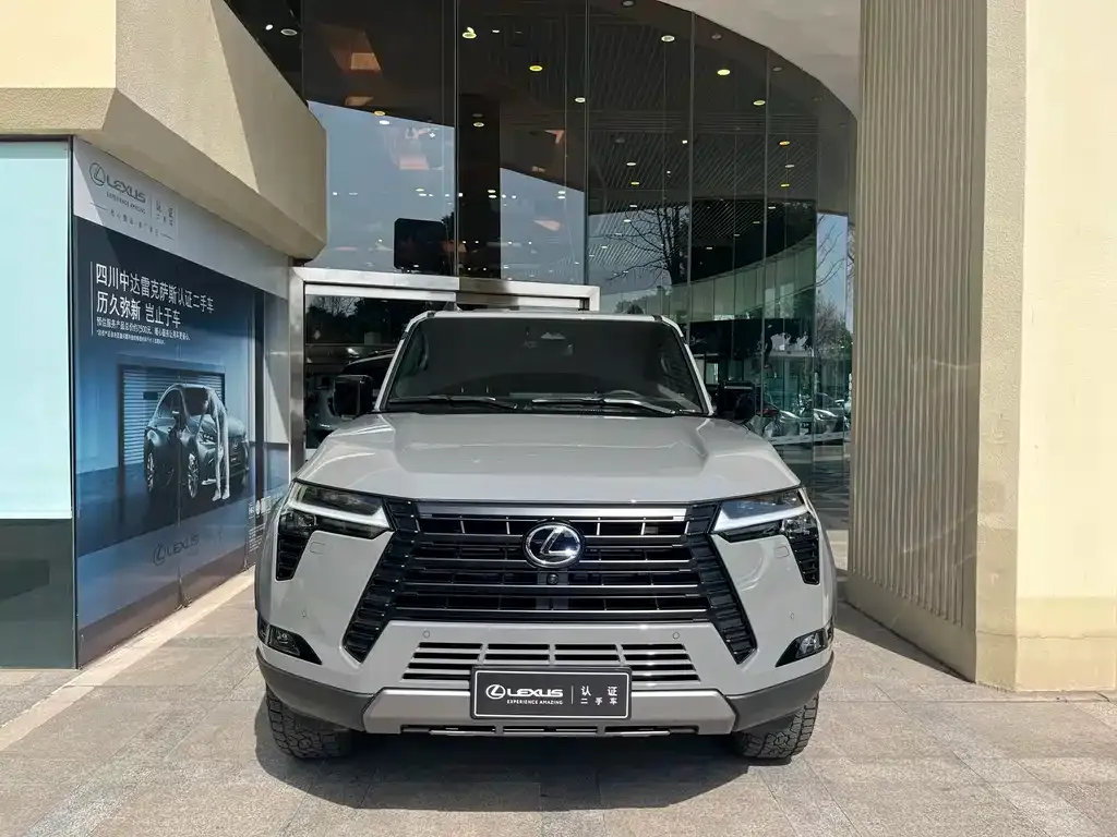 Lexus GX — фото 1