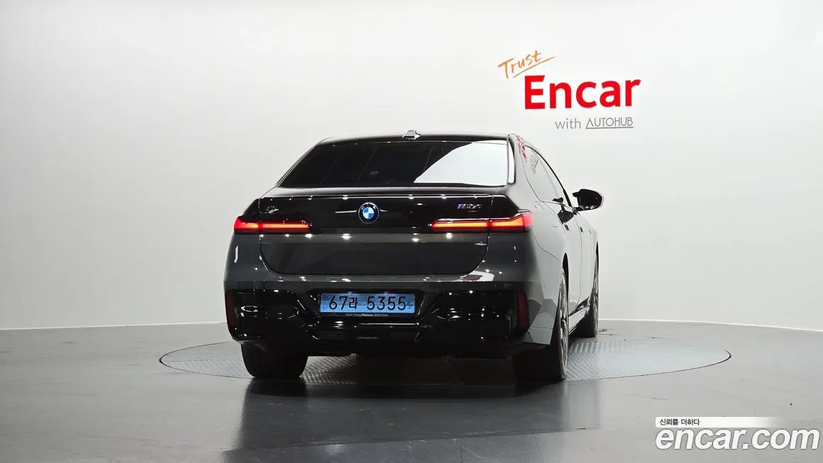 BMW i7 — фото 4