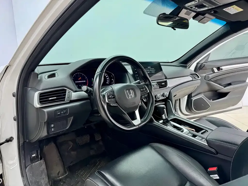 Honda Inspire — фото 6