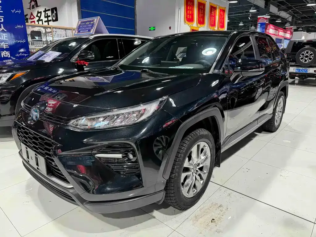 Toyota Wildlander — фото 1