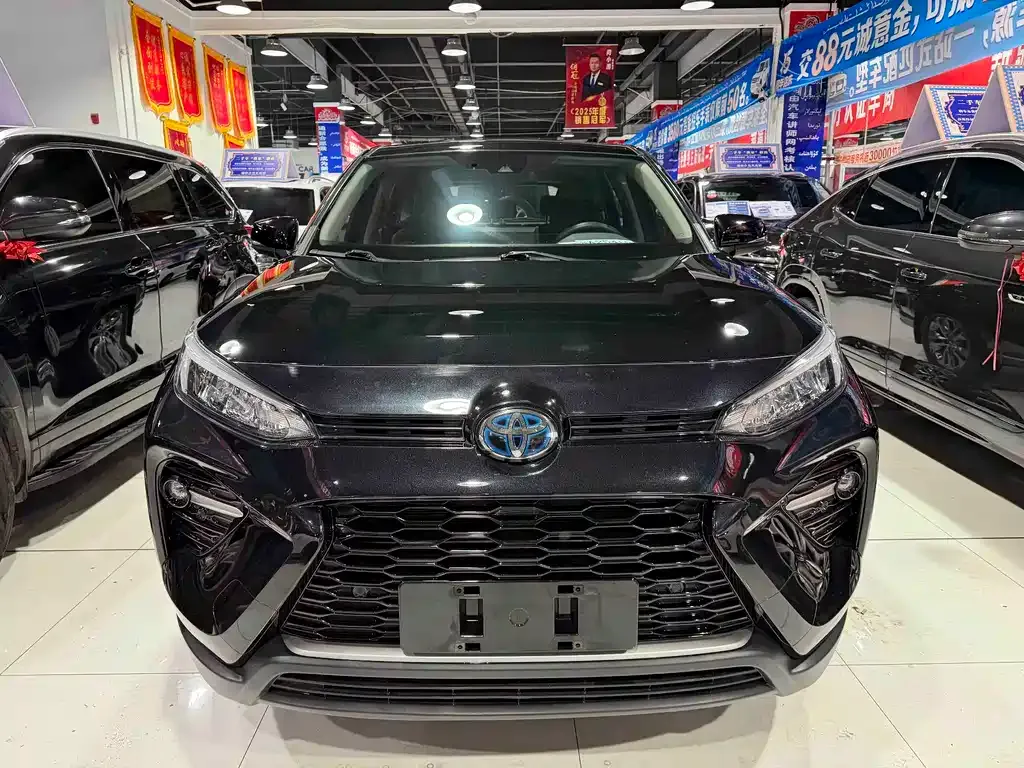 Toyota Wildlander — фото 8