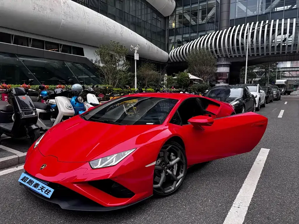 Lamborghini Huracan — фото 1