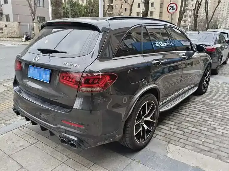 Mercedes-Benz GLC AMG — фото 9