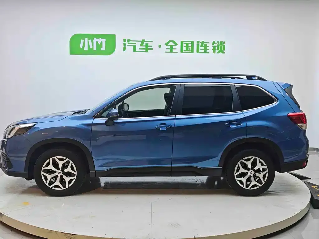 Subaru Forester — фото 6