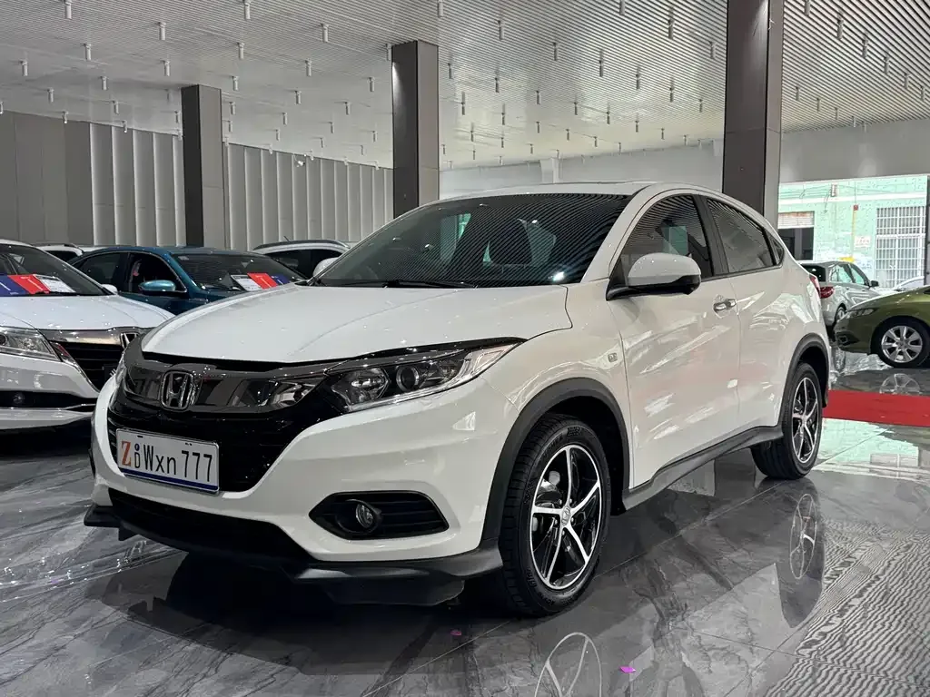 Honda Vezel — фото 1