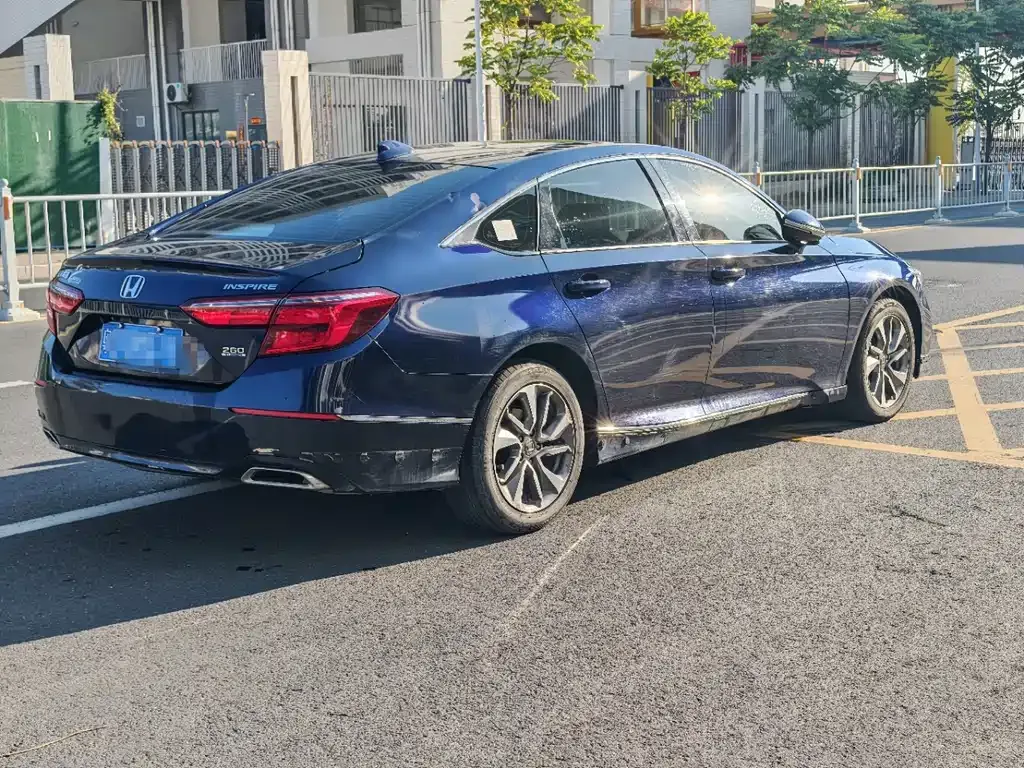 Honda Inspire — фото 6