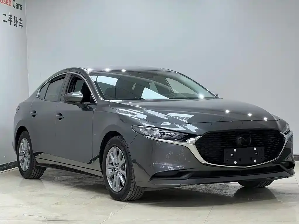 Mazda 3 Axela — фото 3