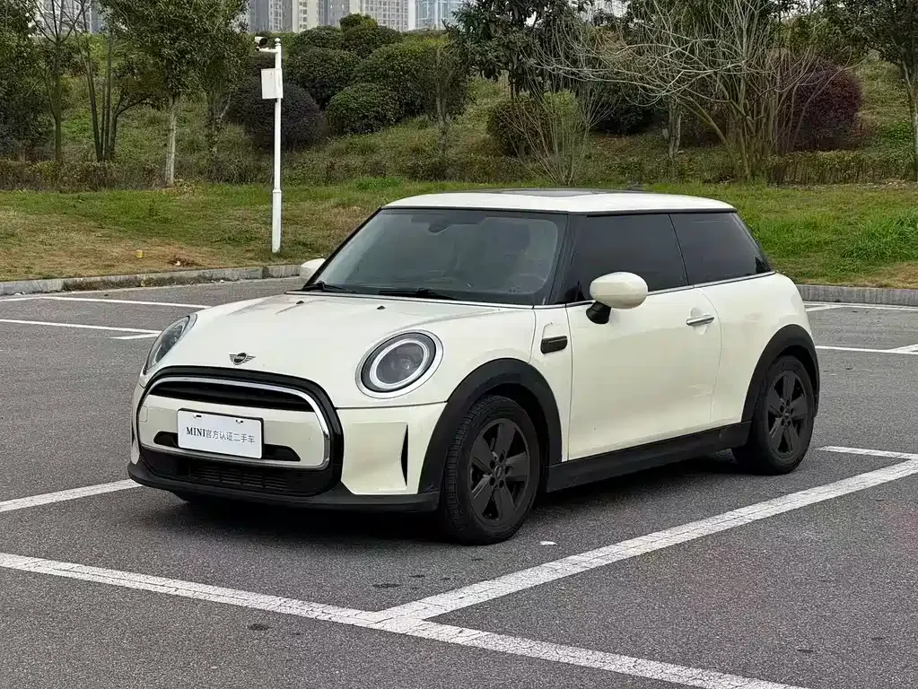 MINI Cooper (3-door) — фото 1