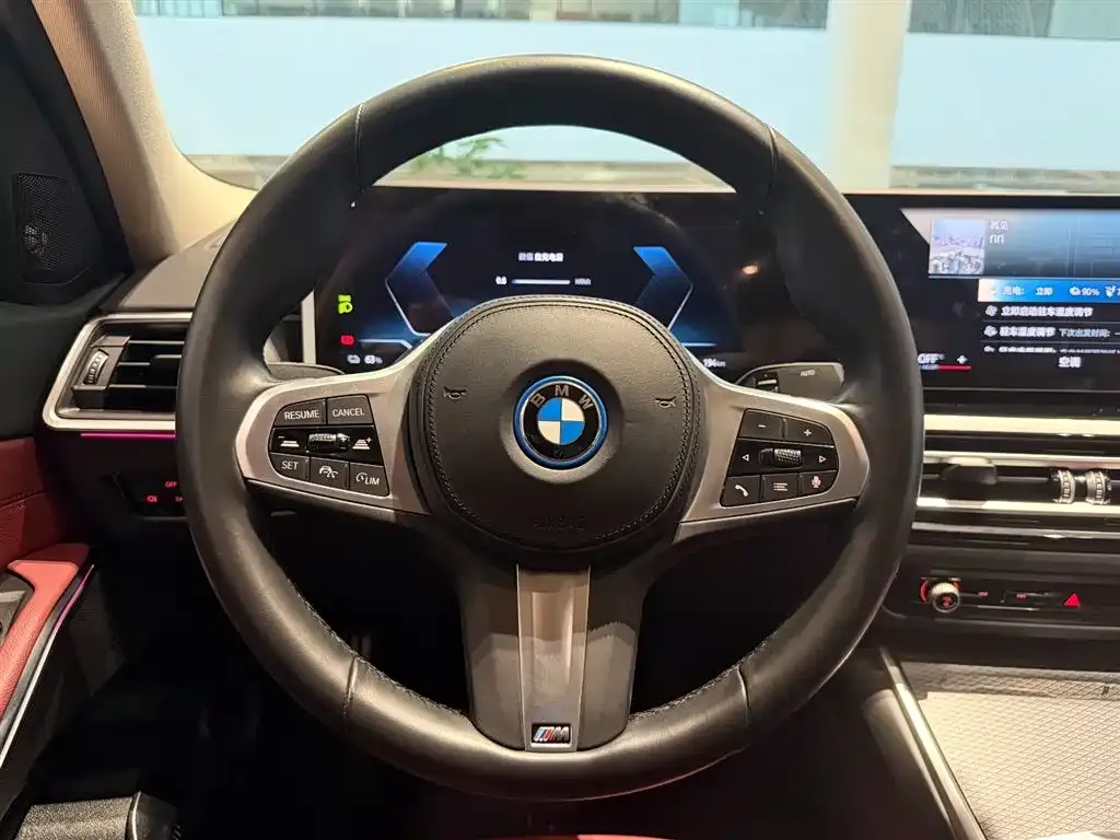 BMW i3 — фото 9