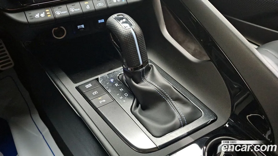 Hyundai AVANTE — фото 3