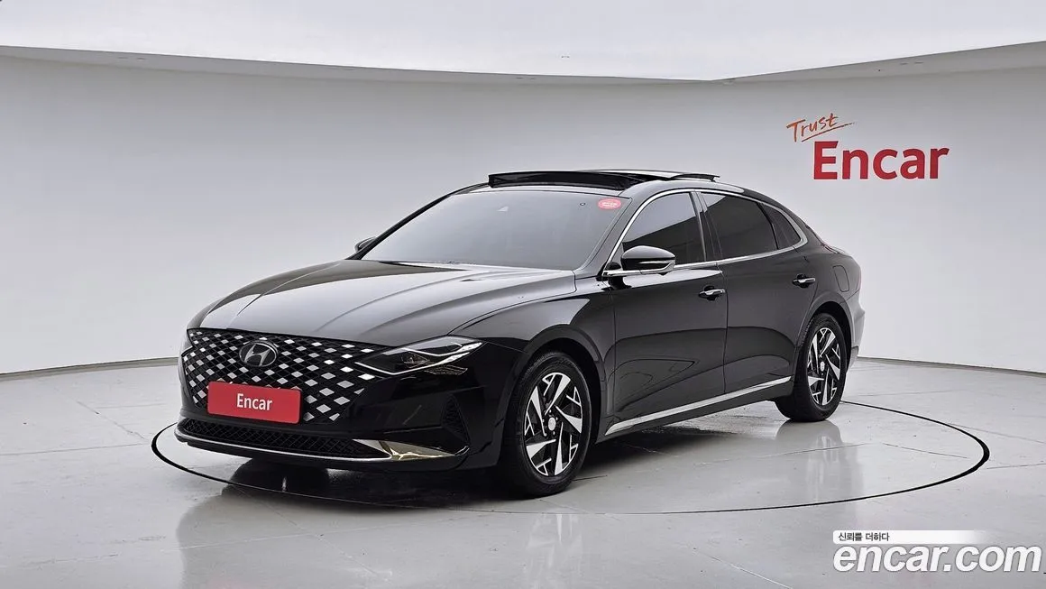 Hyundai Grandeur — фото 1
