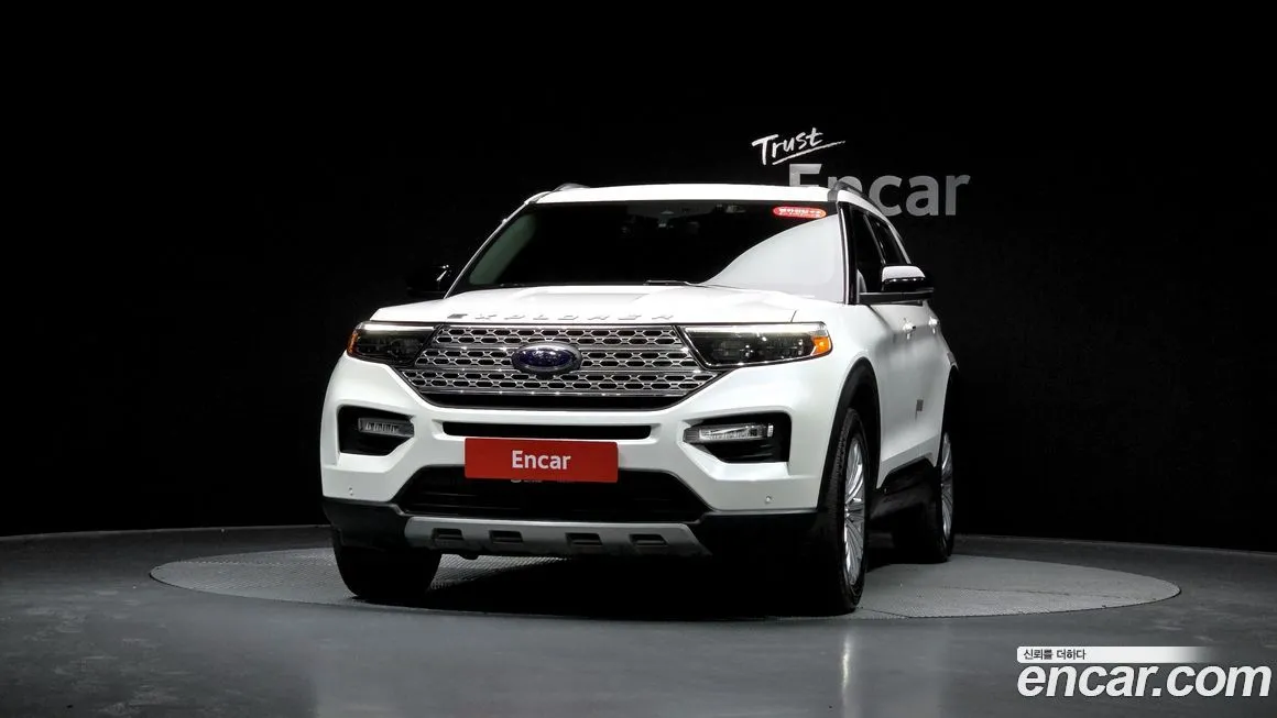 Ford Explorer — фото 9