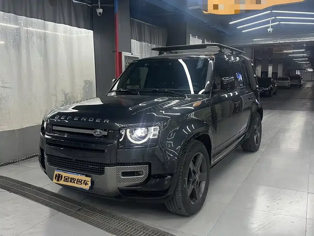 Land Rover Defender — фото 1