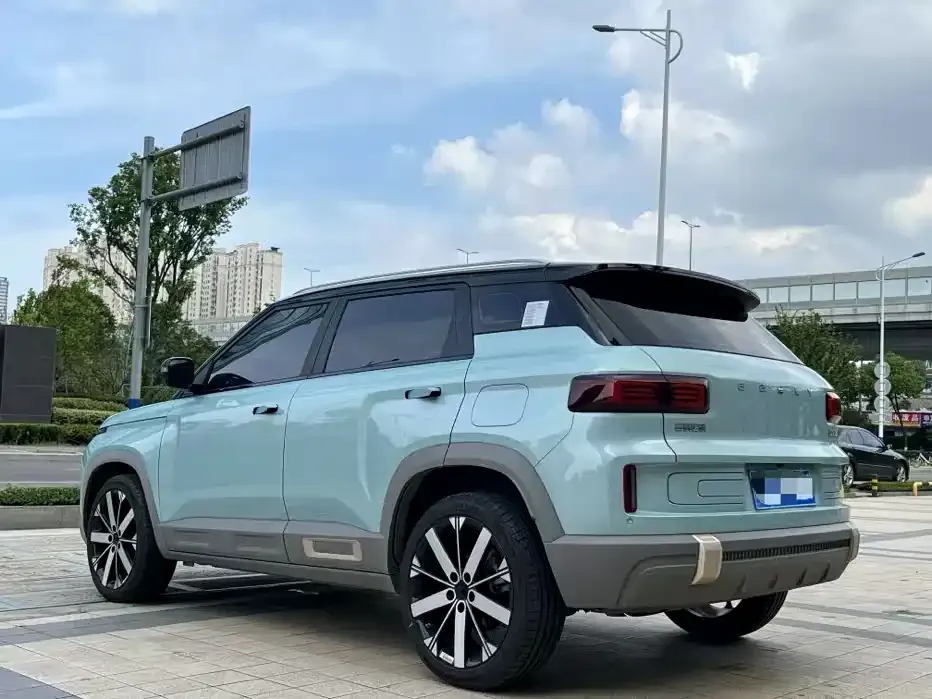 Geely Icon — фото 7