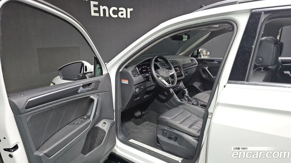 Volkswagen Tiguan — фото 7